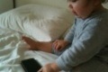 12 månaders bebis hackar iPhone