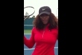 Serena Williams härmar Federer som prickskytt...